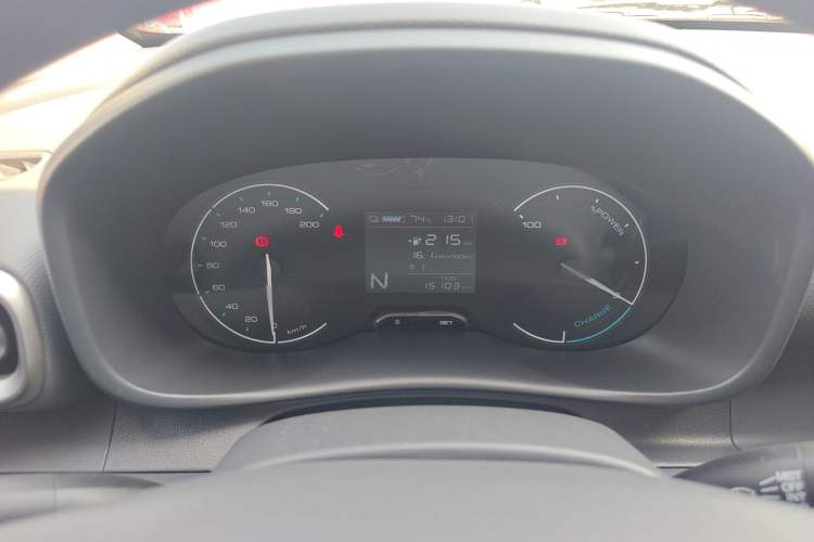Used Wuling Hongguang New Energy 2024 All-Electric Model 300KM Practical Version Instrument Cluster