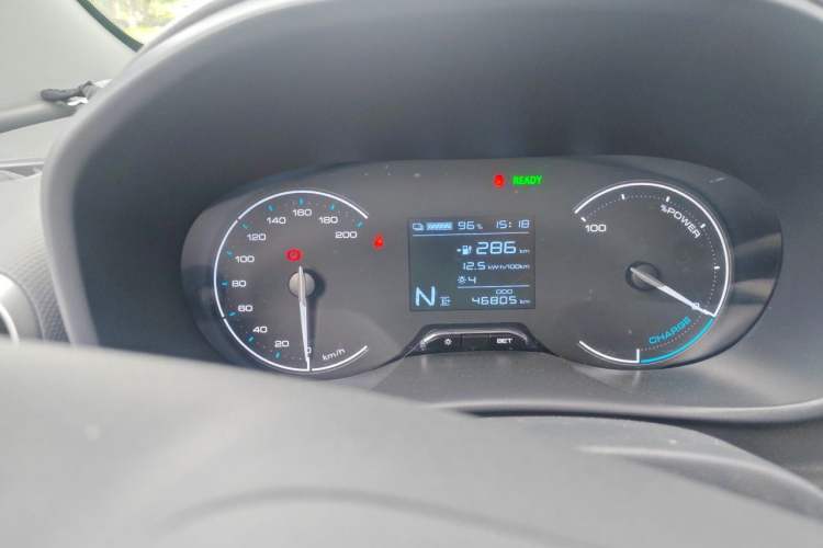 Used Wuling Hongguang New Energy 2024 All-Electric Model 300KM Practical Version Instrument Cluster