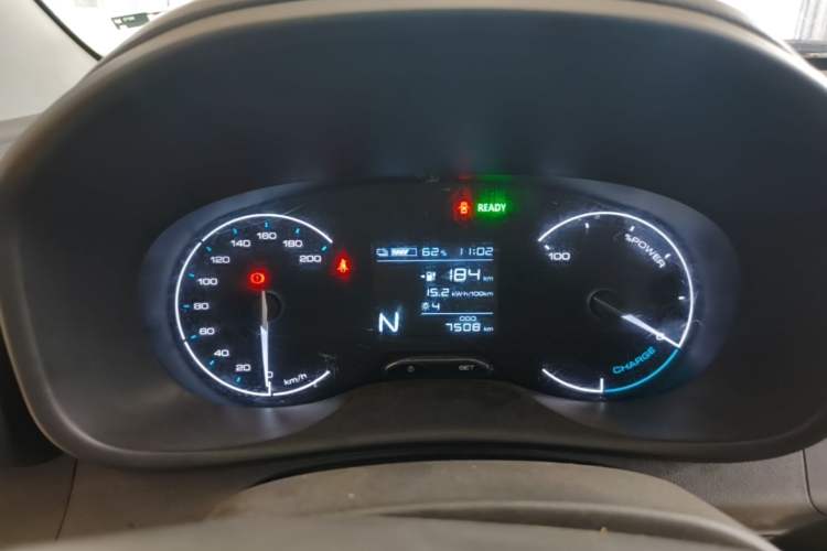 Used Wuling Hongguang New Energy 2024 All-Electric Model 300KM Standard Version Instrument Cluster
