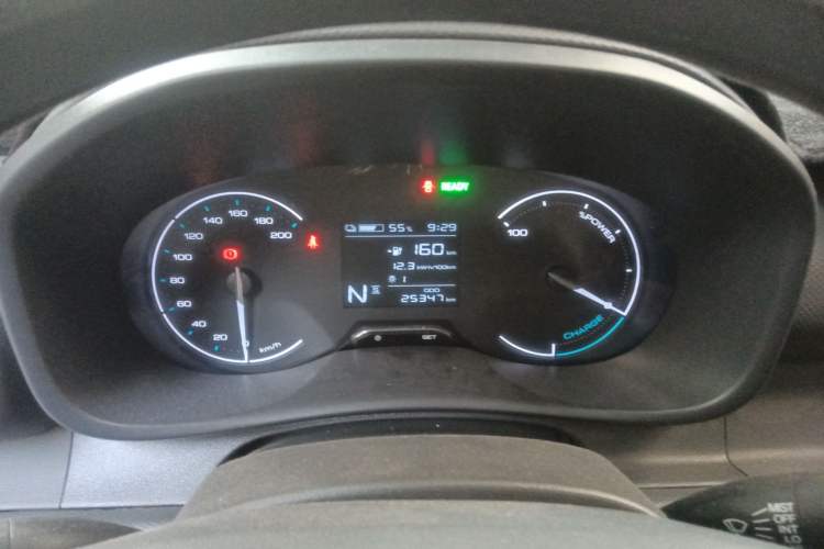 Used Wuling Hongguang New Energy 2024 All-Electric Model 300KM Standard Version Instrument Cluster