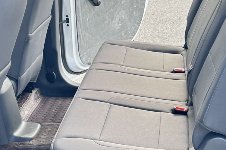 Used Wuling Hongguang New Energy 2024 All-Electric Model 300KM Practical Version Interior 2