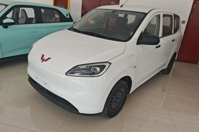 Used Wuling Hongguang New Energy 2024 All-Electric Model 300KM Practical Version