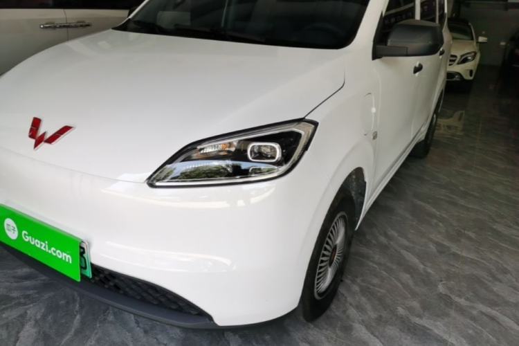 Used Wuling Hongguang New Energy 2024 All-Electric Model 300KM Standard Version Left Front Headlight
