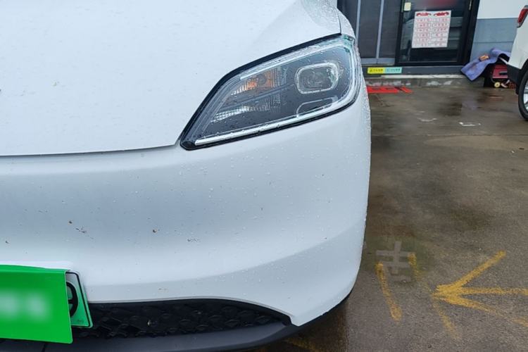 Used Wuling Hongguang New Energy 2024 All-Electric Model 300KM Practical Version Left Front Headlight