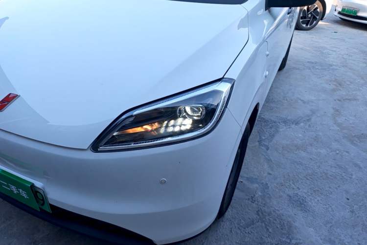 Used Wuling Hongguang New Energy 2024 All-Electric Model 300KM Practical Version Left Front Headlight