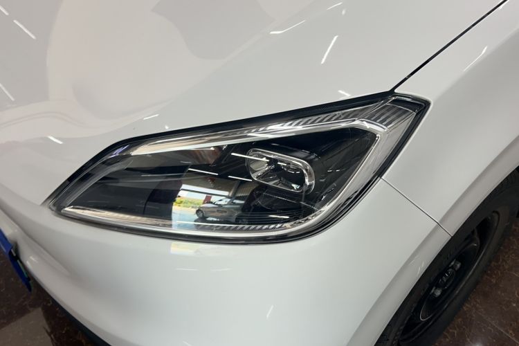 Used Wuling Hongguang New Energy 2024 All-Electric Model 300KM Standard Version Left Front Headlight
