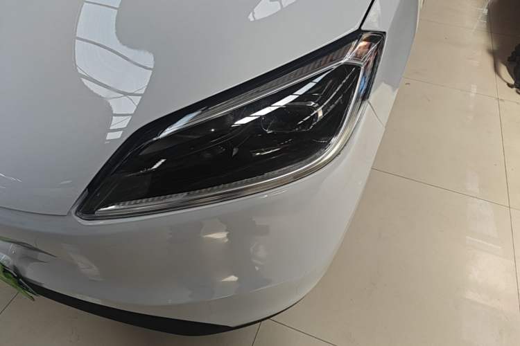 Used Wuling Hongguang New Energy 2024 All-Electric Model 300KM Standard Version Left Front Headlight