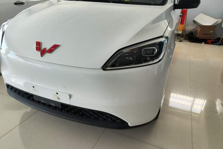 Used Wuling Hongguang New Energy 2024 All-Electric Model 300KM Standard Version Left Front Headlight