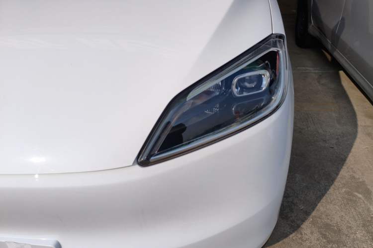 Used Wuling Hongguang New Energy 2024 All-Electric Model 300KM Standard Version Left Front Headlight