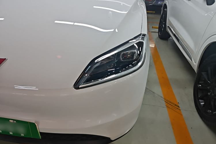 Used Wuling Hongguang New Energy 2024 All-Electric Model 300KM Standard Version Left Front Headlight