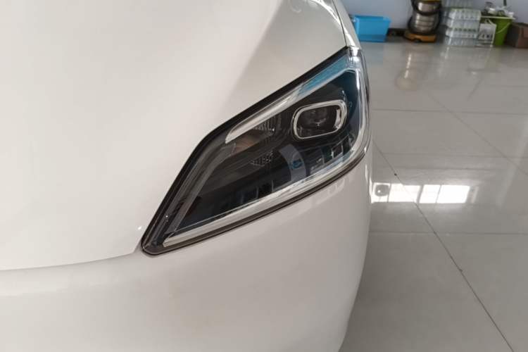 Used Wuling Hongguang New Energy 2024 All-Electric Model 300KM Standard Version Left Front Headlight