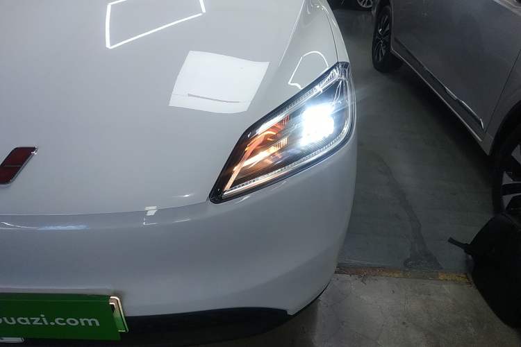 Used Wuling Hongguang New Energy 2024 All-Electric Model 300KM Standard Version Left Front Headlight