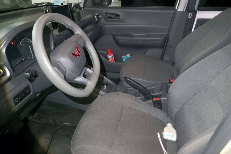 Used Wuling Hongguang New Energy 2024 All-Electric Model 300KM Standard Version Left Front Seat