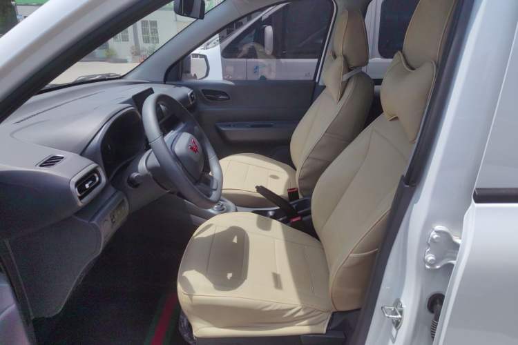 Used Wuling Hongguang New Energy 2024 All-Electric Model 300KM Practical Version Left Front Seat