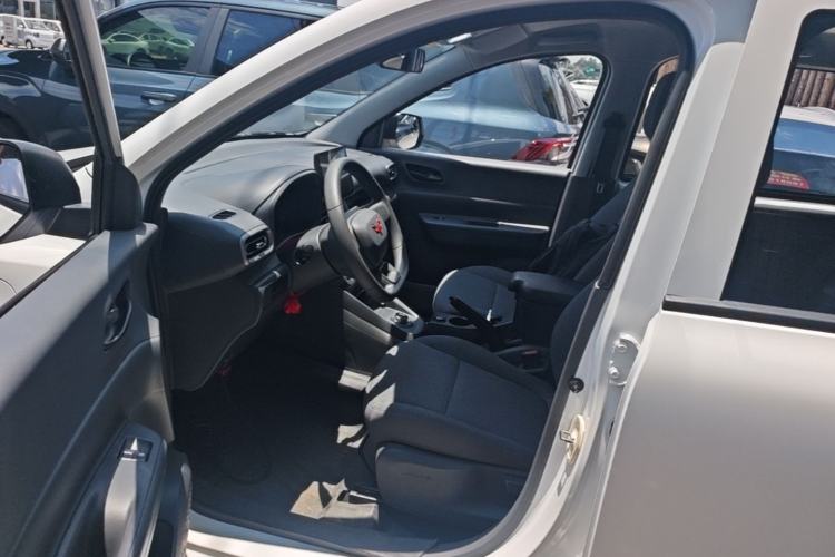 Used Wuling Hongguang New Energy 2024 All-Electric Model 300KM Practical Version Left Front Seat
