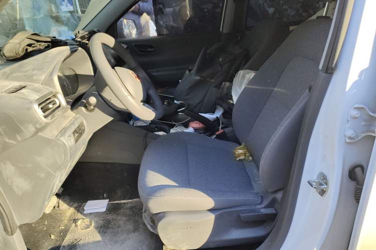 Used Wuling Hongguang New Energy 2024 All-Electric Model 300KM Practical Version Left Front Seat