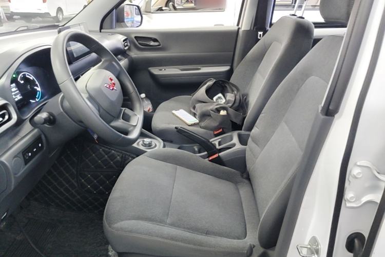 Used Wuling Hongguang New Energy 2024 All-Electric Model 300KM Standard Version Left Front Seat