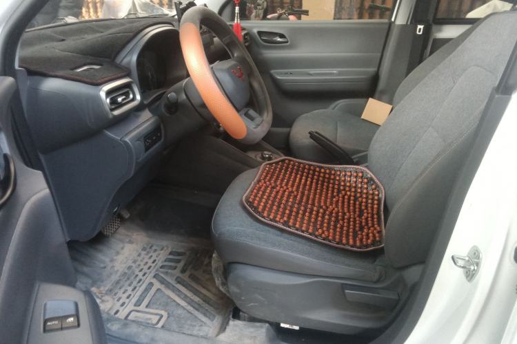 Used Wuling Hongguang New Energy 2024 All-Electric Model 300KM Standard Version Left Front Seat