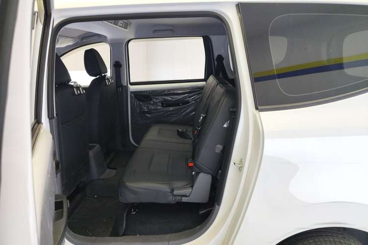 Used Wuling Hongguang New Energy 2024 All-Electric Model 300KM Standard Version Left Rear Seat