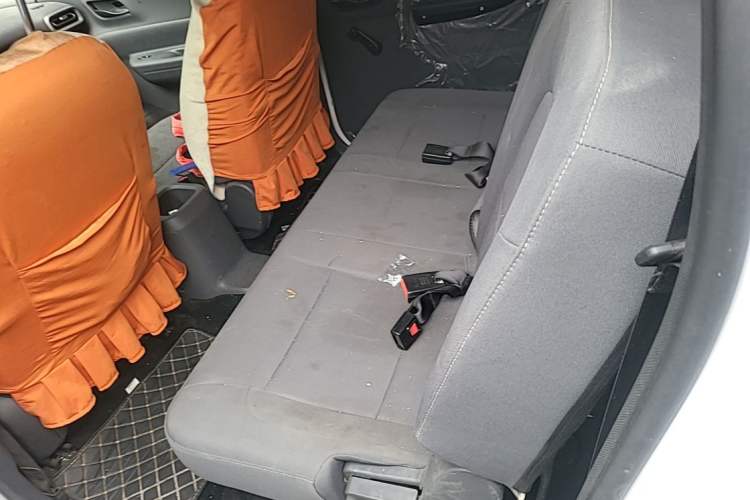Used Wuling Hongguang New Energy 2024 All-Electric Model 300KM Practical Version Left Rear Seat