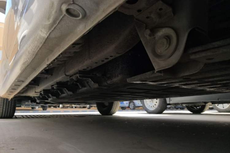 Used Wuling Hongguang New Energy 2024 All-Electric Model 300KM Standard Version Left Side Sill