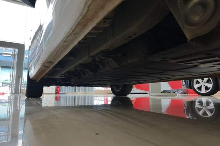 Used Wuling Hongguang New Energy 2024 All-Electric Model 300KM Standard Version Left Side Sill
