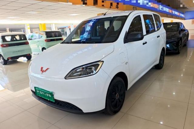 Ojetý Wuling Hongguang New Energy 2024 All-Electric Model 300KM Standard Version