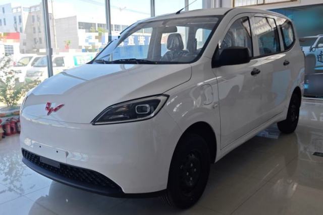 Used Wuling Hongguang New Energy 2024 All-Electric Model 300KM Practical Version