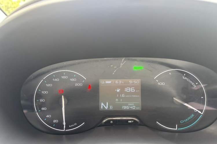 Used Wuling Hongguang New Energy 2024 All-Electric Model 300KM Standard Version Odometer Close Up