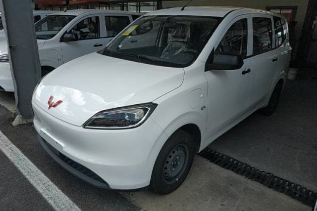 Used Wuling Hongguang New Energy 2024 All-Electric Model 300KM Practical Version