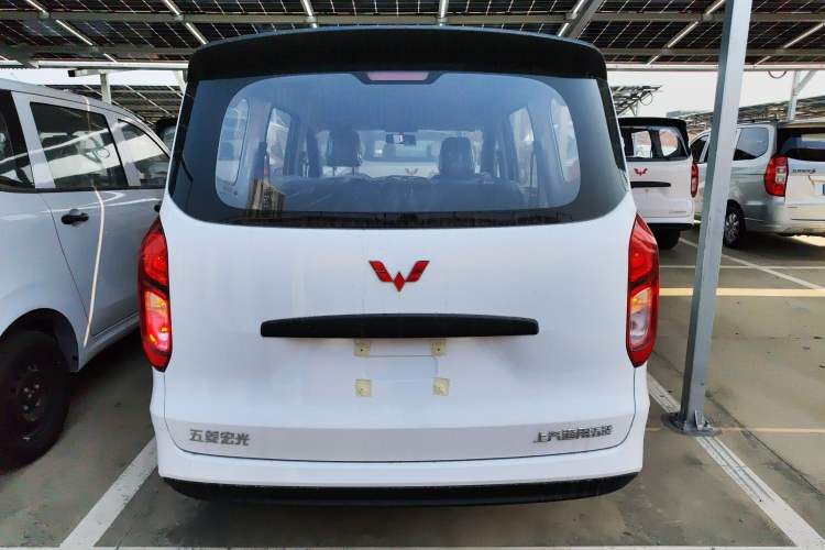 Used Wuling Hongguang New Energy 2024 All-Electric Model 300KM Practical Version Rear
