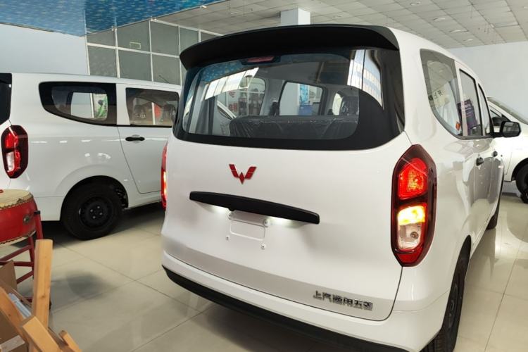 Used Wuling Hongguang New Energy 2024 All-Electric Model 300KM Standard Version Rear