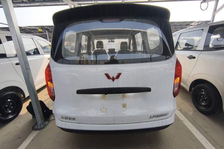 Used Wuling Hongguang New Energy 2024 All-Electric Model 300KM Standard Version Rear