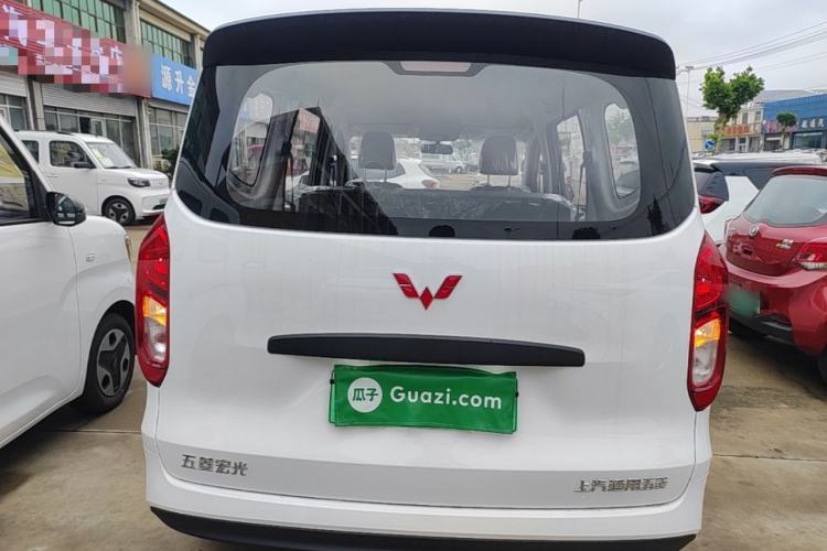 Used Wuling Hongguang New Energy 2024 All-Electric Model 300KM Practical Version Rear