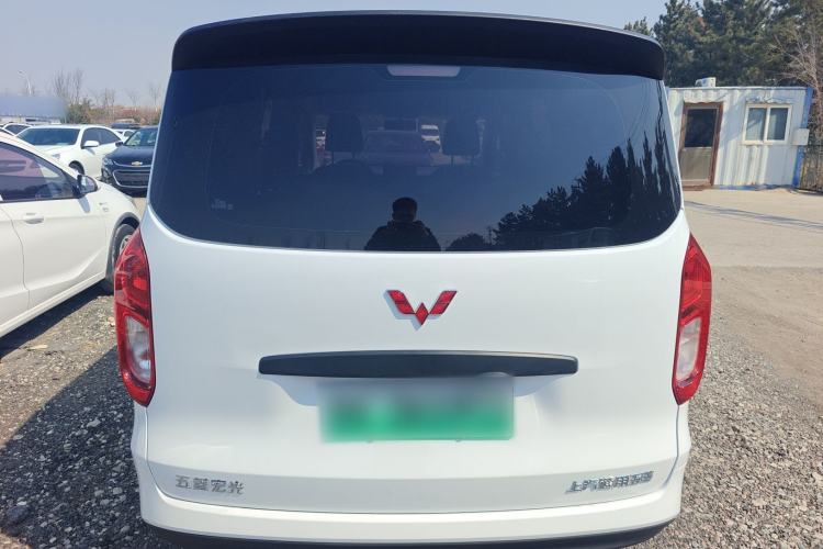 Used Wuling Hongguang New Energy 2024 All-Electric Model 300KM Practical Version Rear
