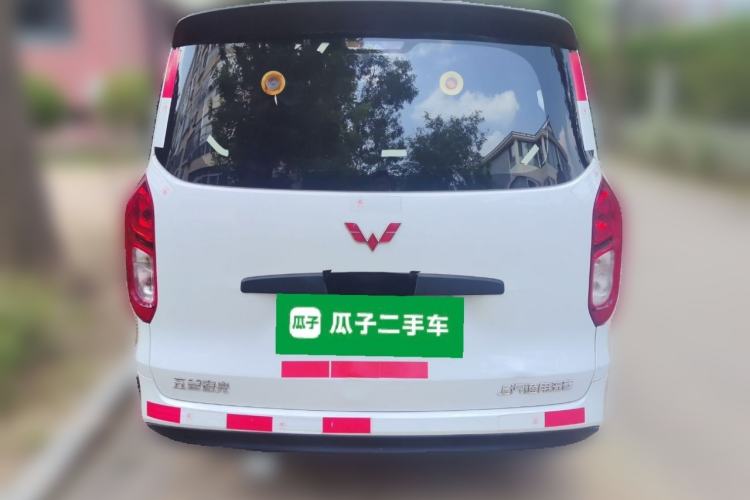 Used Wuling Hongguang New Energy 2024 All-Electric Model 300KM Practical Version Rear