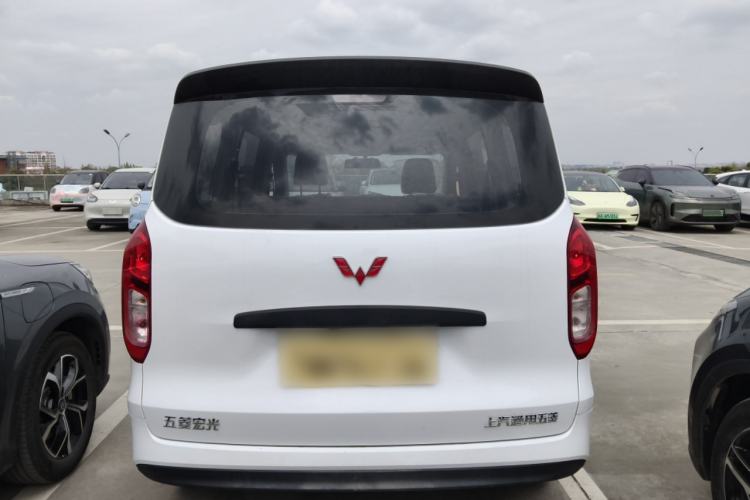 Used Wuling Hongguang New Energy 2024 All-Electric Model 300KM Standard Version Rear