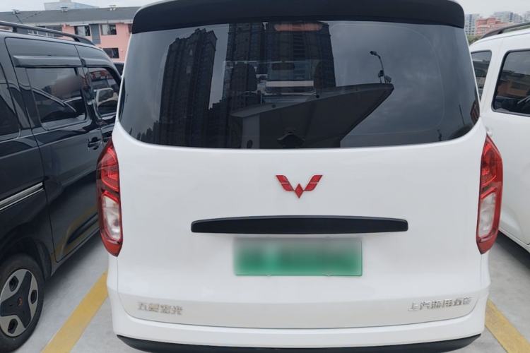 Used Wuling Hongguang New Energy 2024 All-Electric Model 300KM Practical Version Rear