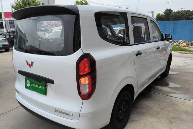 Used Wuling Hongguang New Energy 2024 All-Electric Model 300KM Standard Version Rear Right 45 Deg
