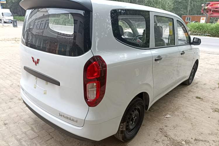 Used Wuling Hongguang New Energy 2024 All-Electric Model 300KM Standard Version Rear Right 45 Deg
