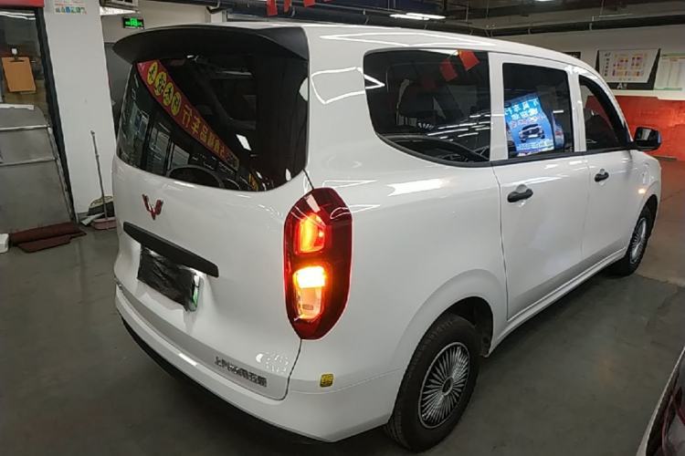 Used Wuling Hongguang New Energy 2024 All-Electric Model 300KM Standard Version Rear Right 45 Deg