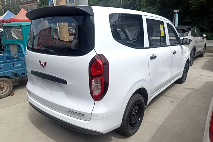 Used Wuling Hongguang New Energy 2024 All-Electric Model 300KM Standard Version Rear Right 45 Deg