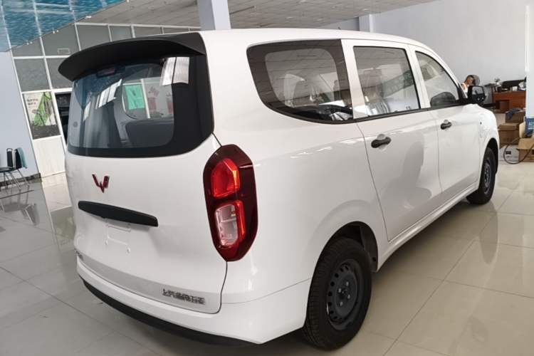 Used Wuling Hongguang New Energy 2024 All-Electric Model 300KM Standard Version Rear Right 45 Deg