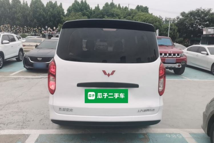 Used Wuling Hongguang New Energy 2024 All-Electric Model 300KM Practical Version Rear