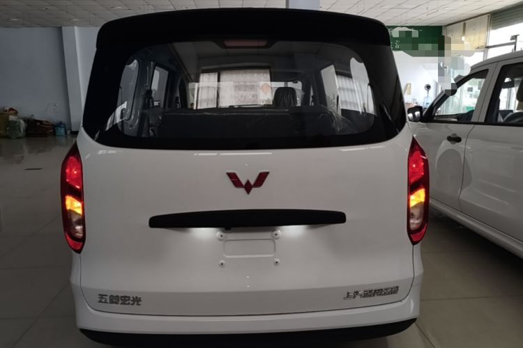 Used Wuling Hongguang New Energy 2024 All-Electric Model 300KM Standard Version Rear