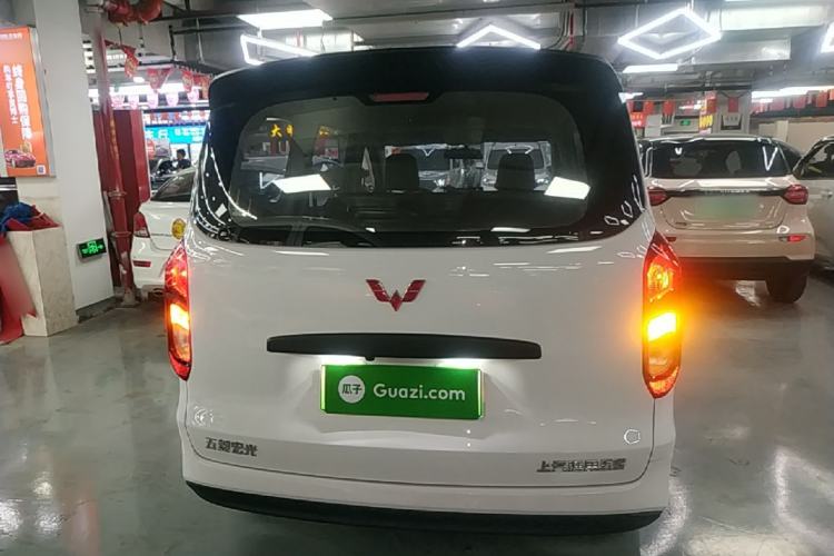 Used Wuling Hongguang New Energy 2024 All-Electric Model 300KM Standard Version Rear
