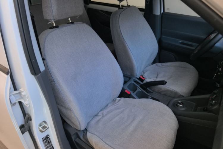 Used Wuling Hongguang New Energy 2024 All-Electric Model 300KM Standard Version Right Front Seat