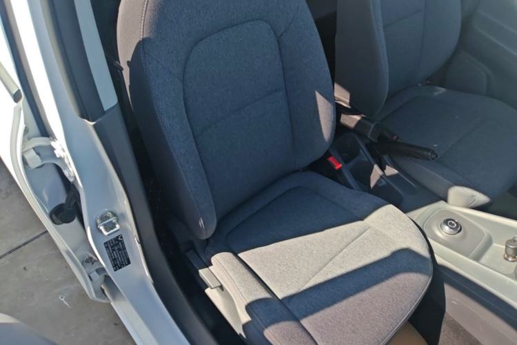 Used Wuling Hongguang New Energy 2024 All-Electric Model 300KM Standard Version Right Front Seat