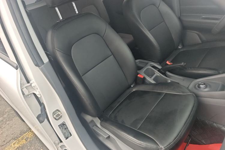 Used Wuling Hongguang New Energy 2024 All-Electric Model 300KM Standard Version Right Front Seat
