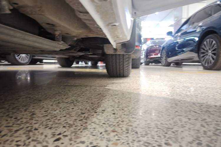 Used Wuling Hongguang New Energy 2024 All-Electric Model 300KM Standard Version Right Side Sill
